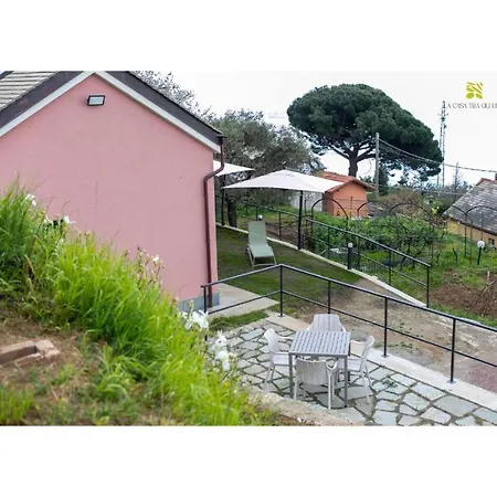 La Casa Tra Gli Ulivi דירה ג'נובה